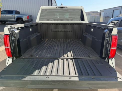 Used 2024 Toyota Tacoma TRD Off-Road AWD/4WD image 10