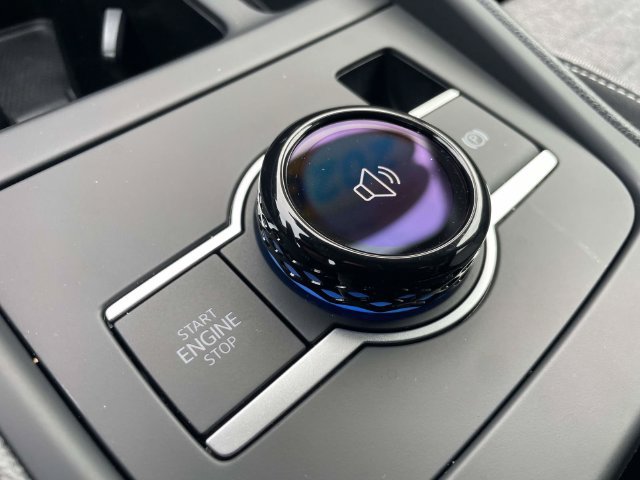 Certified 2026 Volkswagen Tiguan S FWD image 29