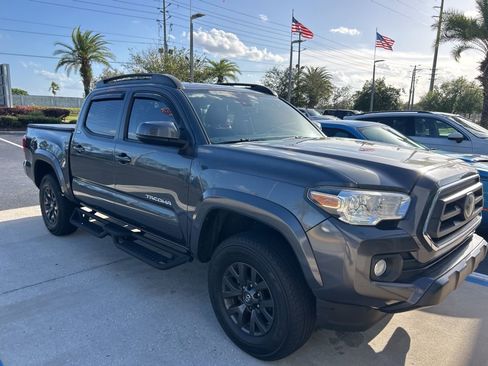 Used 2020 Toyota Tacoma SR5 image 2