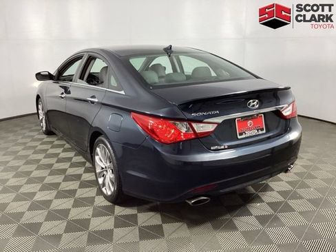 Used 2011 Hyundai Sonata SE w/ Navigation & Sunroof Pkg 4 FWD image 6