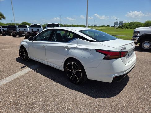 Used 2024 Nissan Altima 2.5 SR FWD image 6