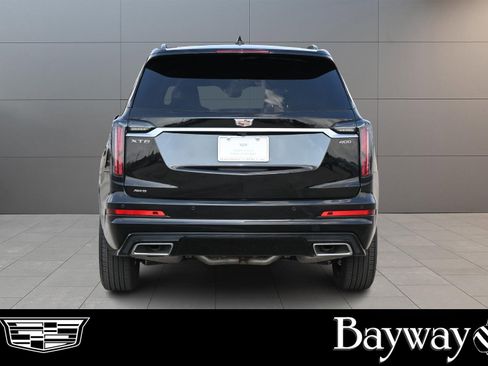 Used 2025 Cadillac XT6 Sport w/ LPO, Floor Liner Package image 6