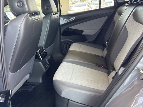 Certified 2023 Volkswagen ID.4 Pro RWD image 10