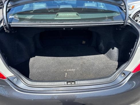 Used 2012 Toyota Camry SE FWD image 10