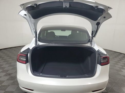 Used 2021 Tesla Model 3 Standard Range Plus image 7