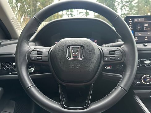 Used 2024 Honda Accord EX-L image 24