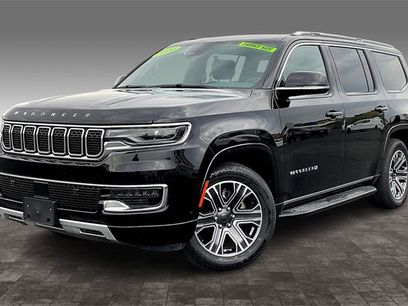 Used 2024 Jeep Wagoneer Series II w/ Flexible Seating Group