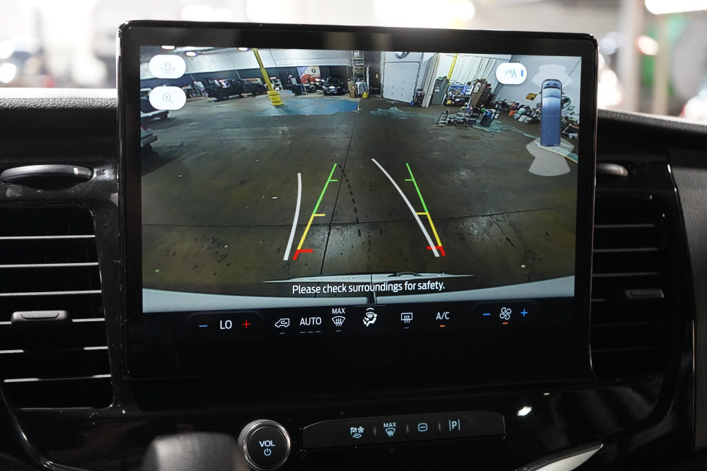 Used 2024 Ford Transit 350 XLT RWD image 15