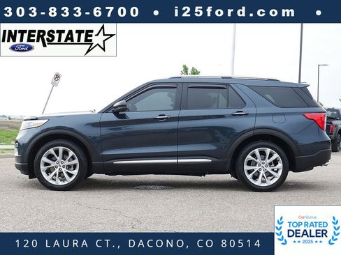 Used 2022 Ford Explorer Platinum w/ Equipment Group 601A AWD/4WD image 2