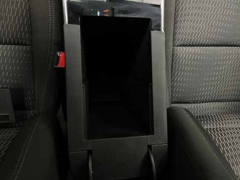 Used 2026 Chevrolet Equinox LT FWD image 44