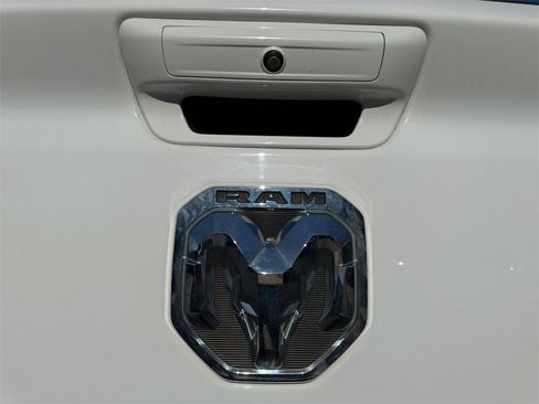 Used 2019 RAM 1500 Big Horn image 17