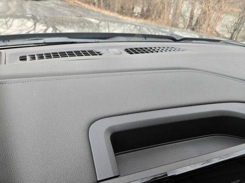 New 2026 GMC Sierra 2500 SLT AWD/4WD image 6