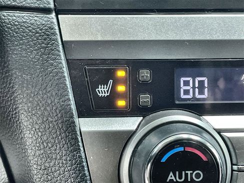 Used 2016 Subaru Legacy 2.5i Limited image 14