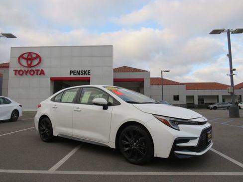 Used 2024 Toyota Corolla SE image 15