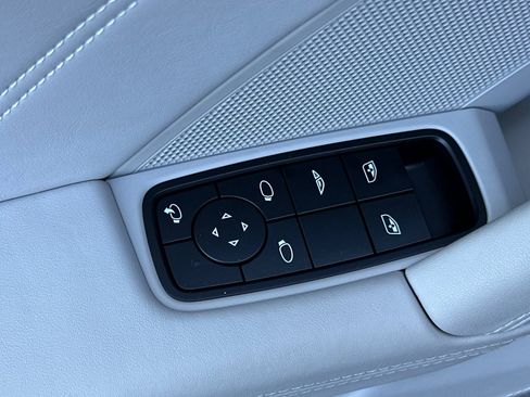 Used 2022 Porsche 911 Turbo S image 14