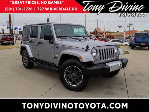Used 2015 Jeep Wrangler Unlimited Sahara w/ Connectivity Group image 1