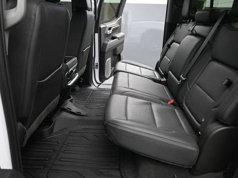 Used 2024 GMC Sierra 1500 Denali w/ Technology Package AWD/4WD image 15