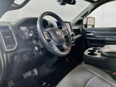 Used 2024 RAM 2500 Big Horn AWD/4WD image 9