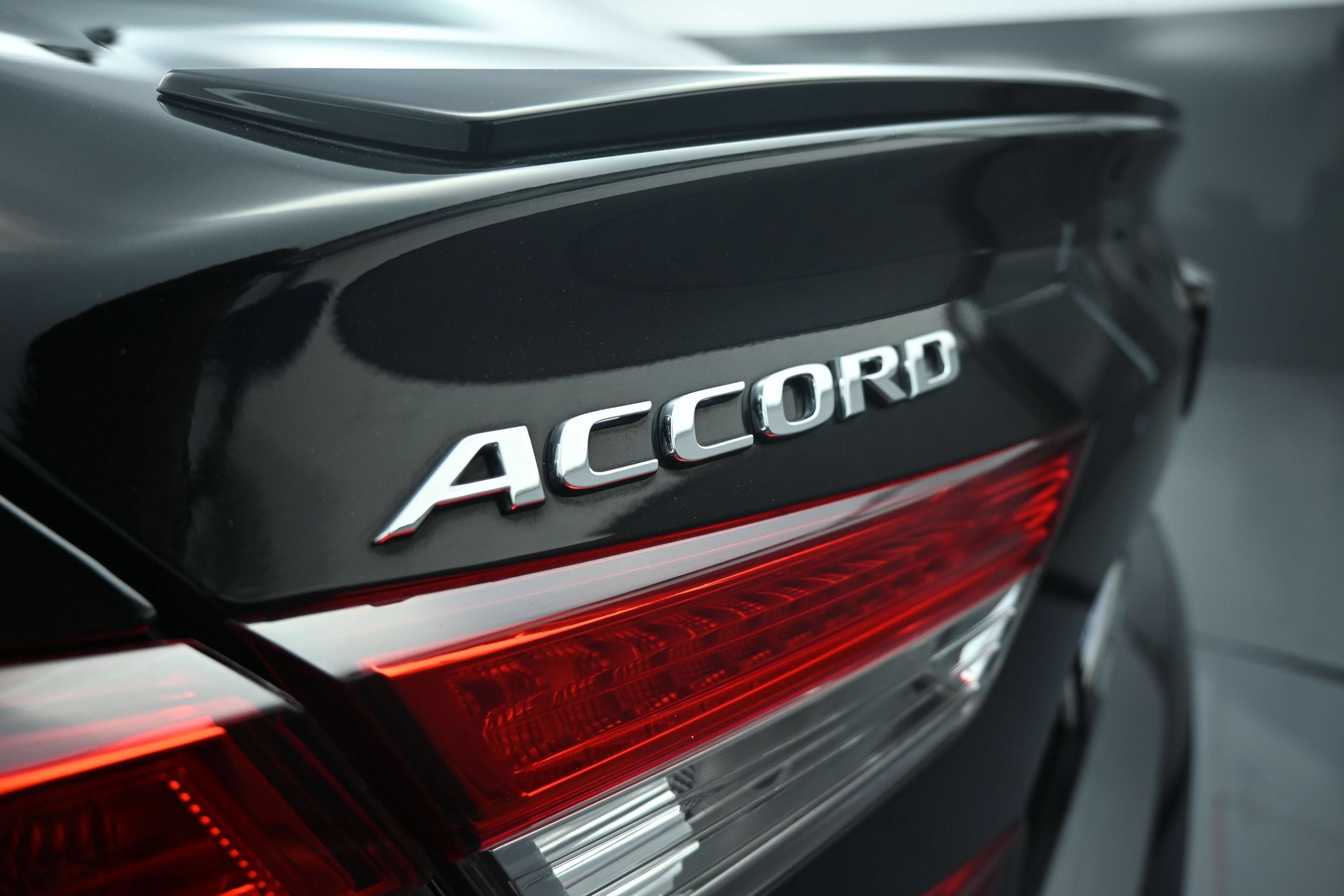 Used 2021 Honda Accord Sport image 38