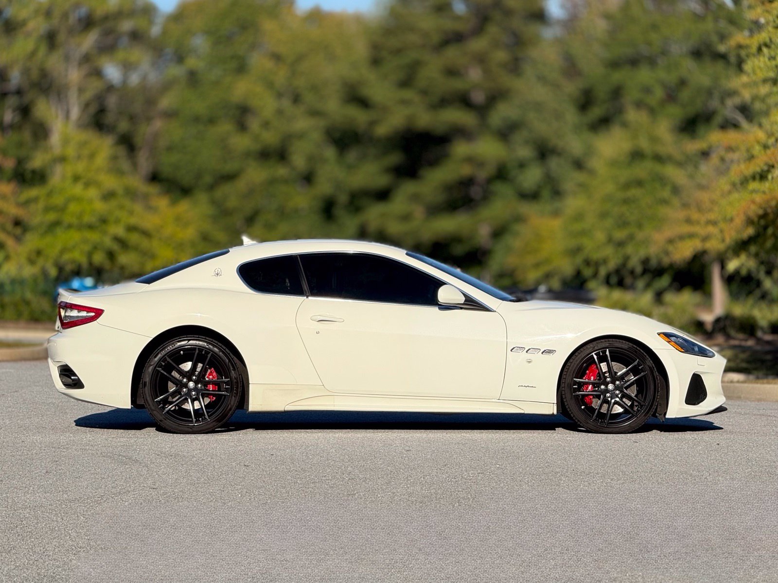 Used 2018 Maserati GranTurismo Sport RWD image 12