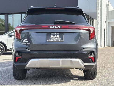Used 2025 Kia Seltos EX FWD image 33
