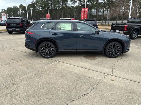 New 2026 Toyota Crown Signia image 8