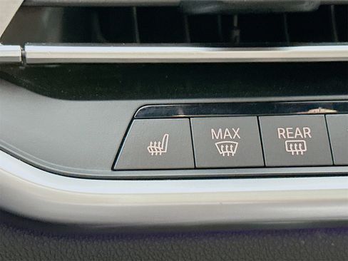 Used 2019 BMW X5 xDrive40i w/ Convenience Package image 22