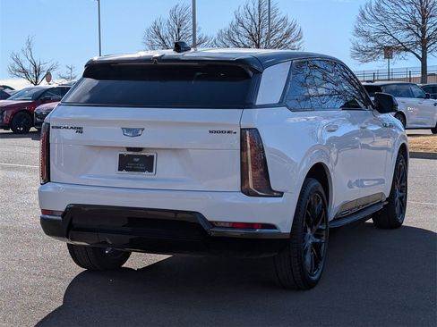 Used 2025 Cadillac Escalade IQ Sport 2 image 5