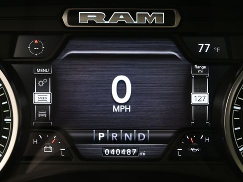 Used 2023 RAM 1500 Laramie AWD/4WD image 16