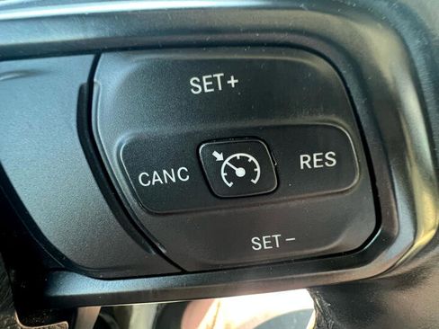 Used 2021 Jeep Wrangler Unlimited Sport image 19