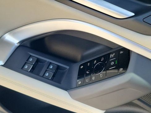 Certified 2025 Audi Q5 Premium w/ Premium Plus AWD/4WD image 19