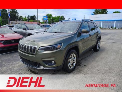 Used 2019 Jeep Cherokee Latitude Plus w/ Cold Weather Group AWD/4WD image 1