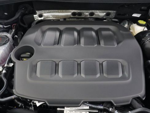 New 2025 Volkswagen Tiguan SE image 27