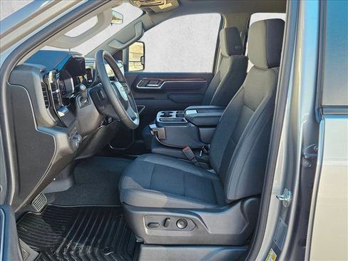 New 2026 Chevrolet Silverado 3500 LT image 15