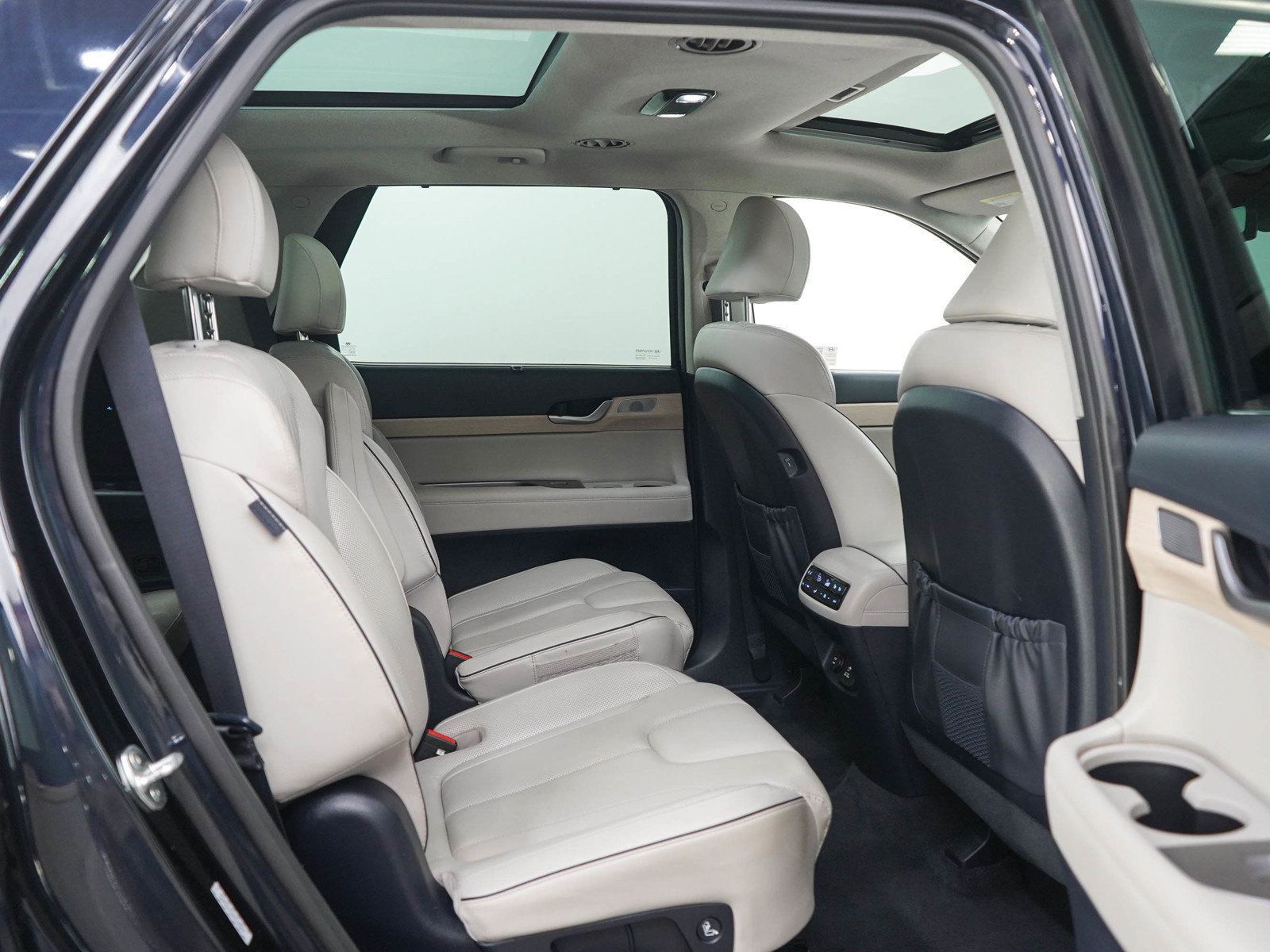 Used 2024 Hyundai Palisade Limited AWD/4WD image 12