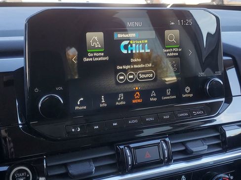 Used 2023 Nissan Pathfinder SL image 20