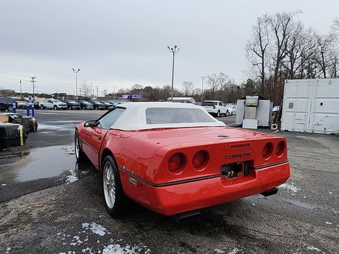 Used 1990 Chevrolet Corvette Convertible image 3