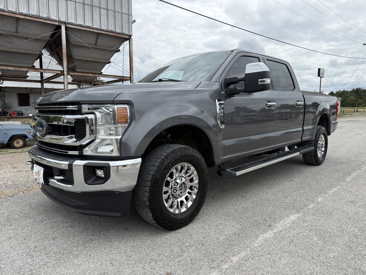 Used 2022 Ford F250 XLT w/ XLT Premium Package AWD/4WD image 1