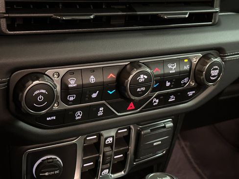 New 2025 Jeep Wrangler Sahara w/ Safety Group image 19