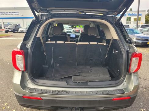 Used 2020 Ford Explorer XLT w/ Class III Trailer Tow Package image 11