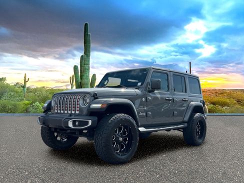 Used 2019 Jeep Wrangler Unlimited Sahara AWD/4WD image 2