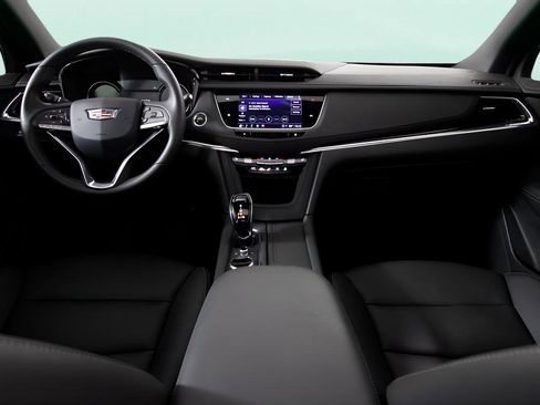 Used 2023 Cadillac XT6 Luxury w/ LPO, Floor Liner Package image 24