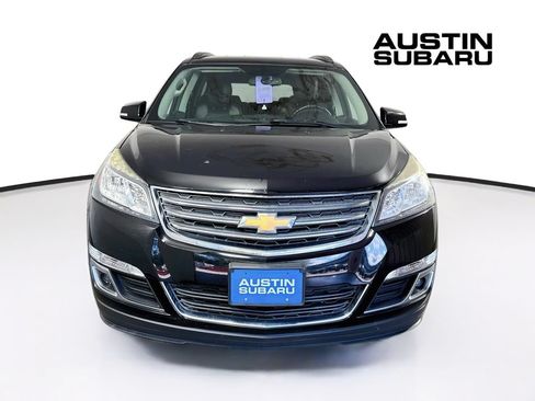 Used 2016 Chevrolet Traverse LT FWD image 2