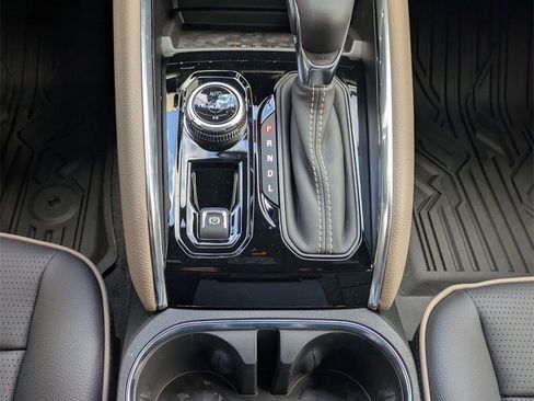 New 2026 GMC Canyon Denali image 13