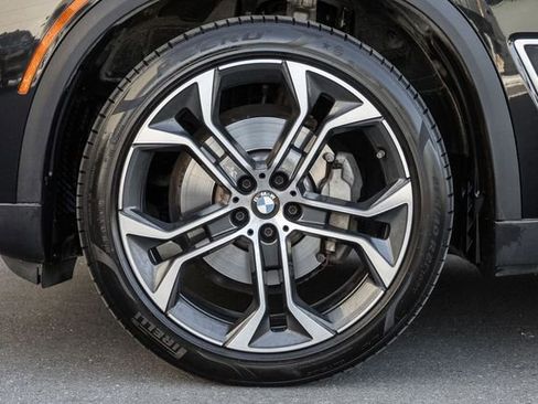 Used 2021 BMW X5 sDrive40i w/ Premium Package RWD image 15