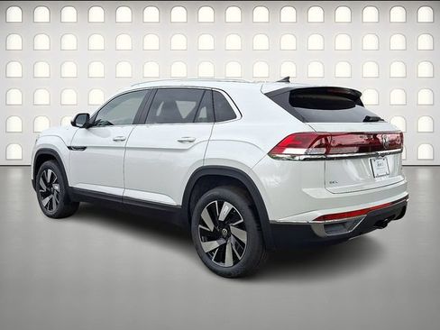 New 2026 Volkswagen Atlas Cross Sport SEL AWD/4WD image 3