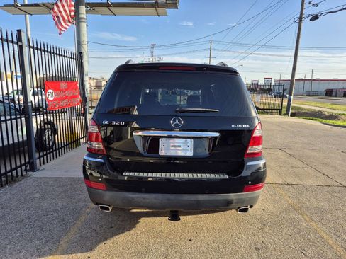 Used 2009 Mercedes-Benz GL 320 BlueTEC 4MATIC image 10