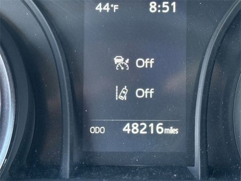 Used 2024 Toyota Camry SE image 14