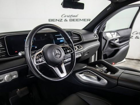 Used 2021 Mercedes-Benz GLS 450 4MATIC image 33