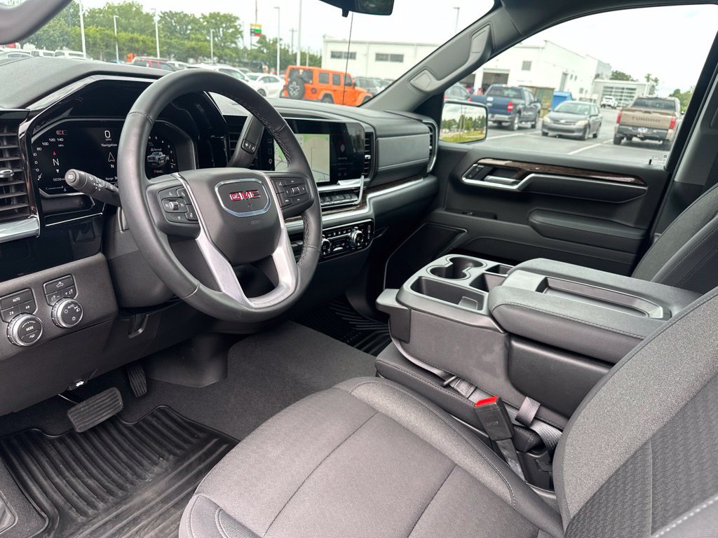 Used 2026 GMC Sierra 1500 SLE AWD/4WD image 24